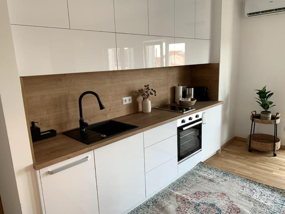 Deluxe Suites Anna Водице Экстерьер фото
